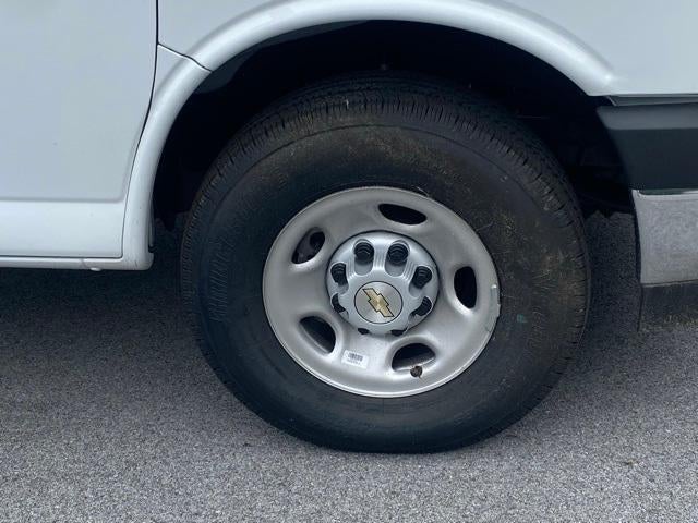 2025 Chevrolet Express Cutaway 3500 Base