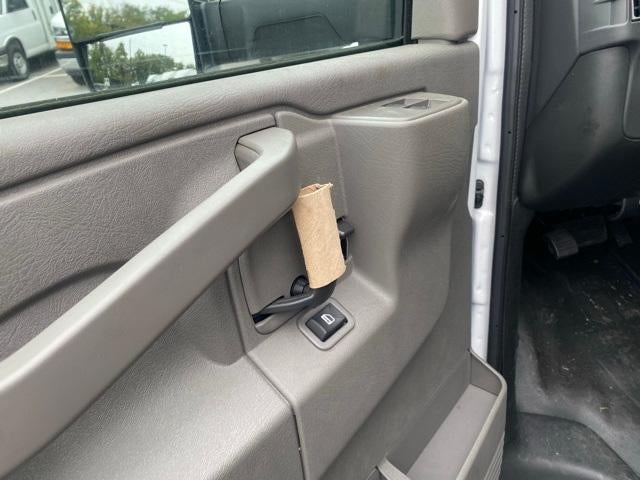 2025 Chevrolet Express Cutaway 3500 Base