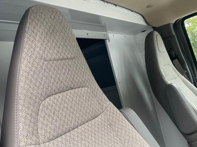 2025 Chevrolet Express Cutaway 3500 Base