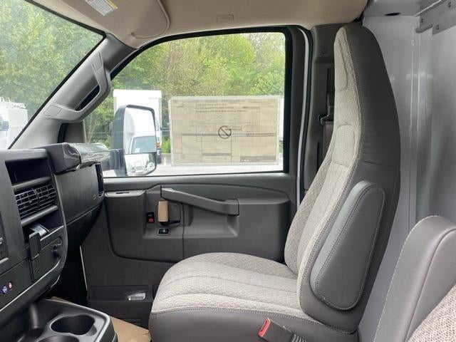 2025 Chevrolet Express Cutaway 3500 Base