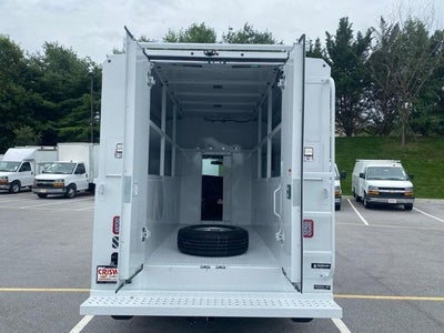 2025 Chevrolet Express Cutaway 3500 Base