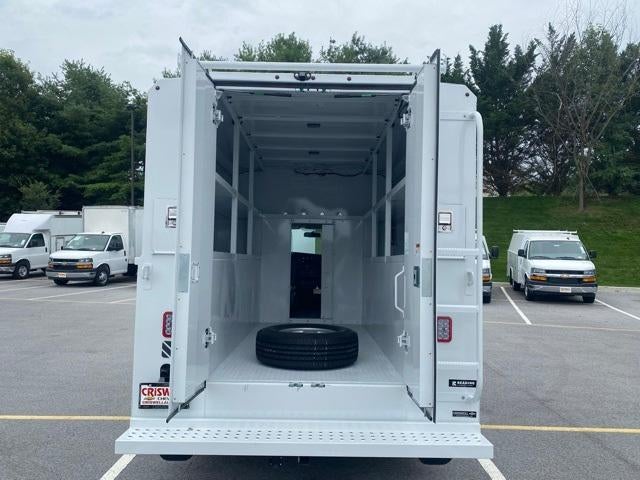 2025 Chevrolet Express Cutaway 3500 Base