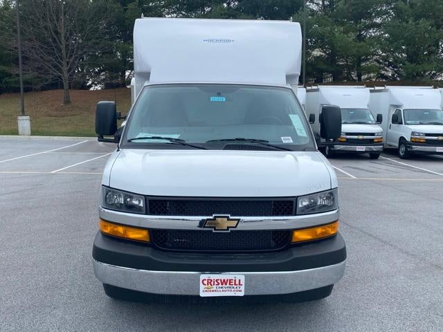 2025 Chevrolet Express Cutaway 3500 Base
