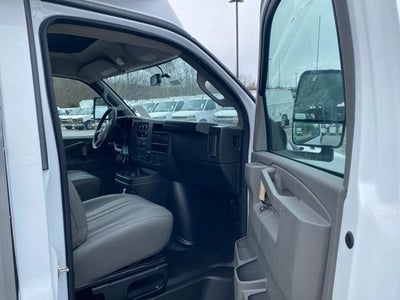 2025 Chevrolet Express Cutaway 3500 Base
