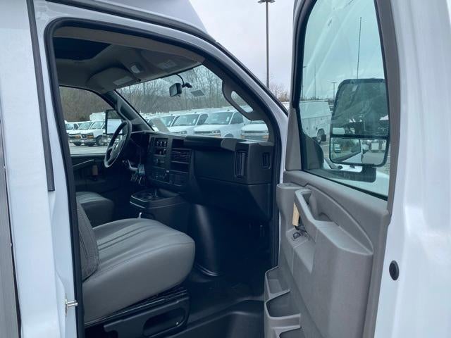 2025 Chevrolet Express Cutaway 3500 Base