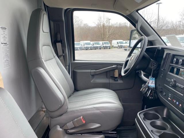 2025 Chevrolet Express Cutaway 3500 Base