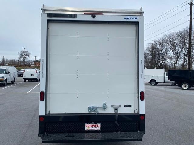 2025 Chevrolet Express Cutaway 3500 Base