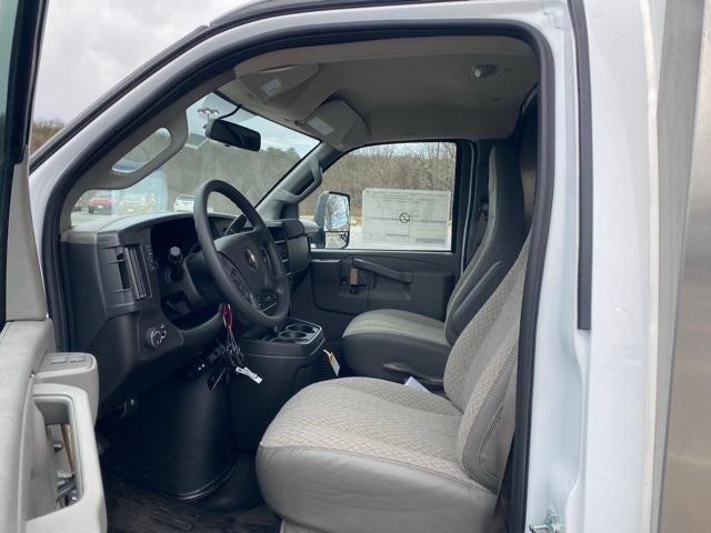 2025 Chevrolet Express Cutaway 3500 Base