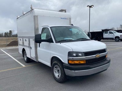 2025 Chevrolet Express Cutaway 3500 Base