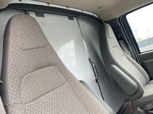 2025 Chevrolet Express Cutaway 3500 Base