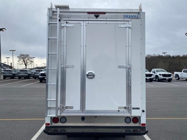 2025 Chevrolet Express Cutaway 3500 Base