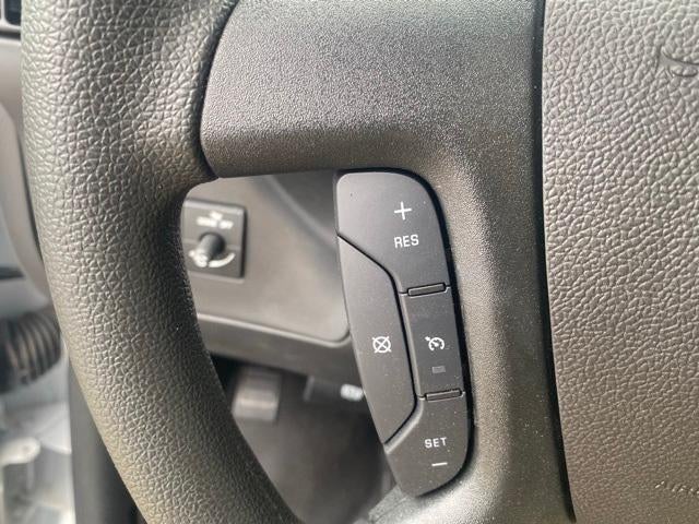 2025 Chevrolet Express Cutaway 3500 Base