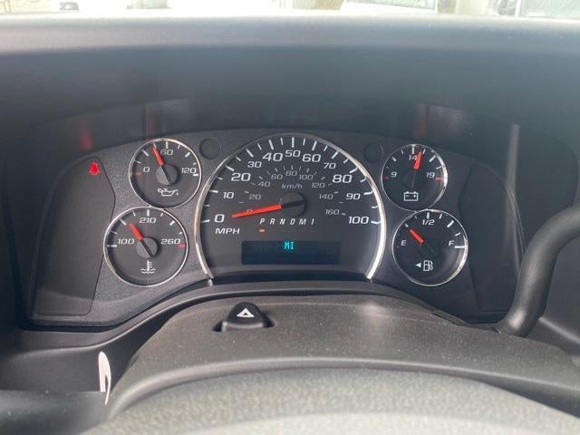 2025 Chevrolet Express Cutaway 3500 Base