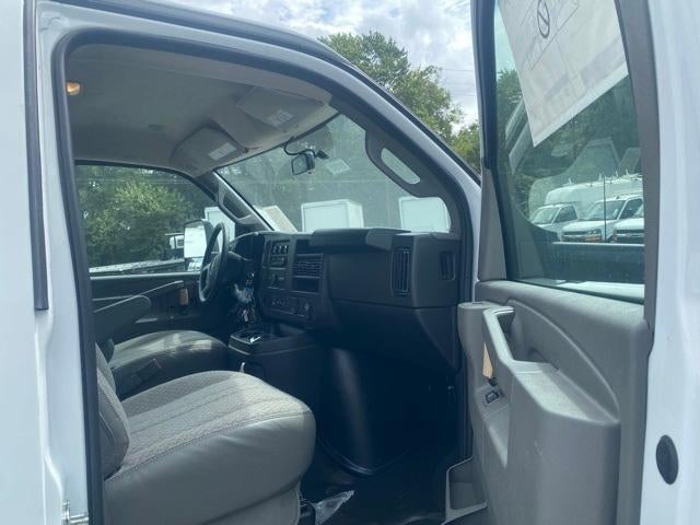 2025 Chevrolet Express Cutaway 3500 Base