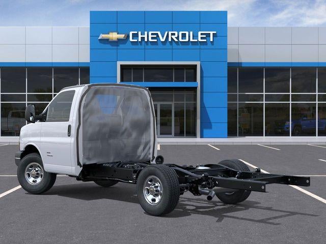 2026 Chevrolet Express Cutaway 3500 Base