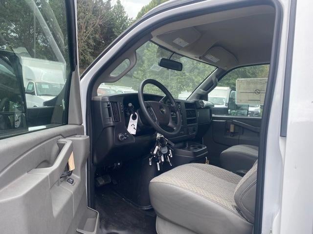 2025 Chevrolet Express Cutaway 3500 Base