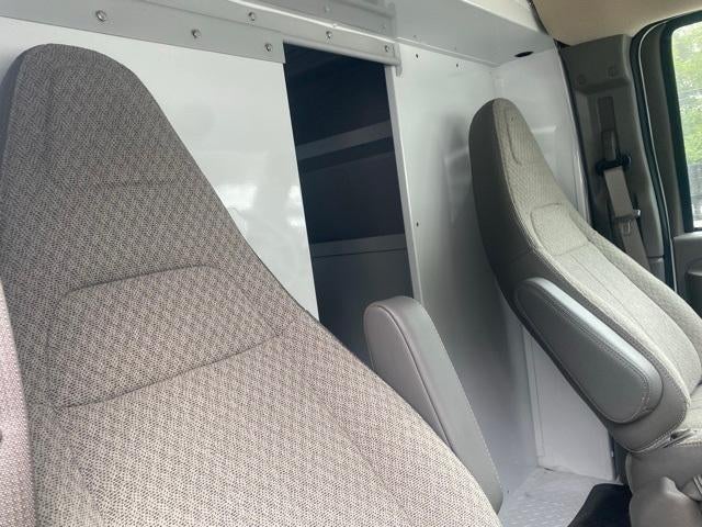 2025 Chevrolet Express Cutaway 3500 Base