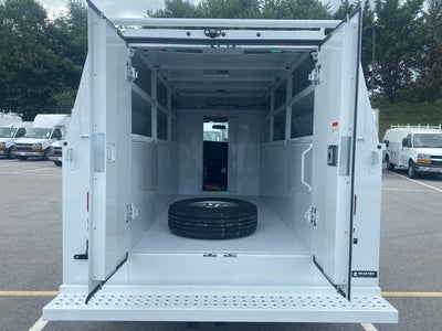 2025 Chevrolet Express Cutaway 3500 Base