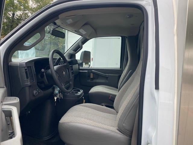 2025 Chevrolet Express Cutaway 3500 Base