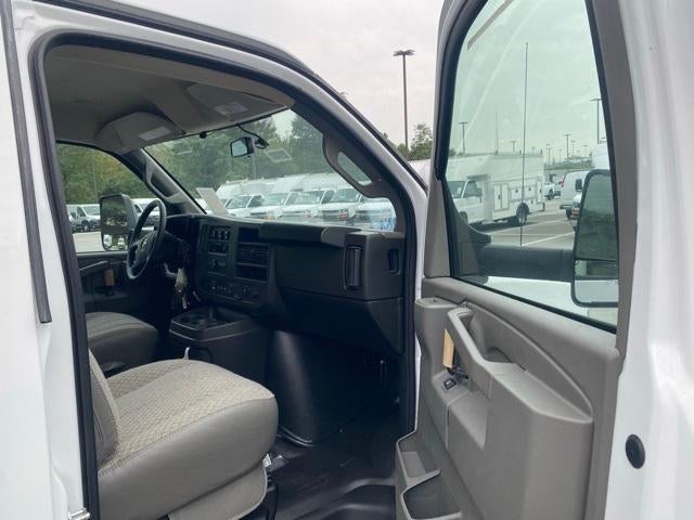 2025 Chevrolet Express Cutaway 3500 Base