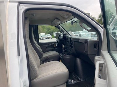 2025 Chevrolet Express Cutaway 3500 Base