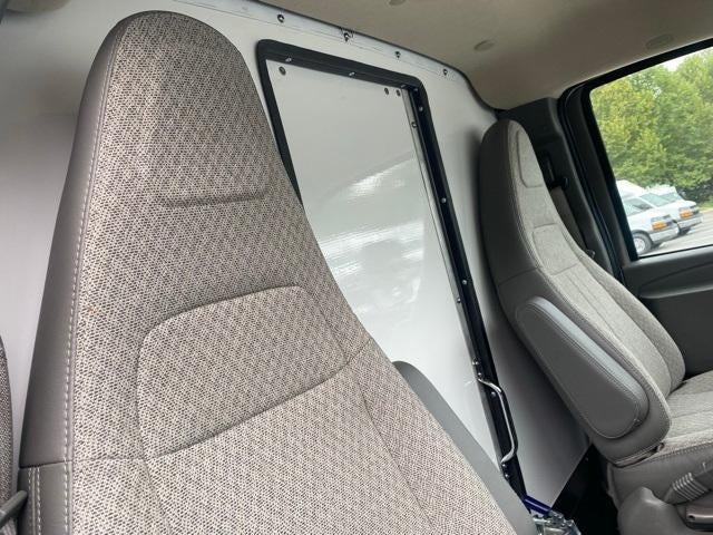 2025 Chevrolet Express Cutaway 3500 Base