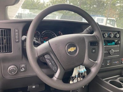 2025 Chevrolet Express Cutaway 3500 Base