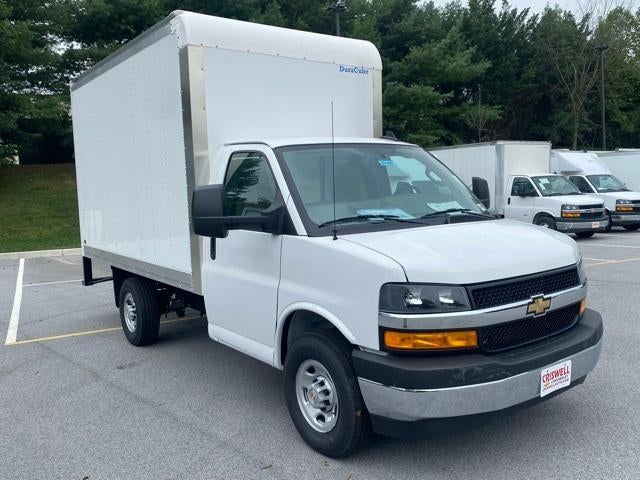 2025 Chevrolet Express Cutaway 3500 Base