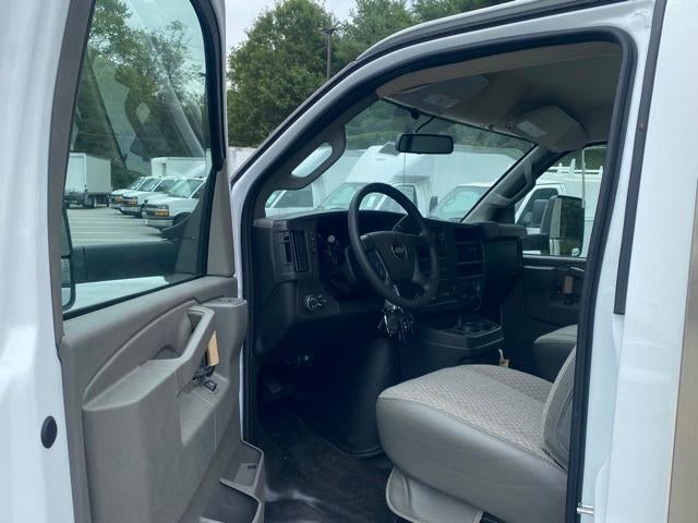 2025 Chevrolet Express Cutaway 3500 Base