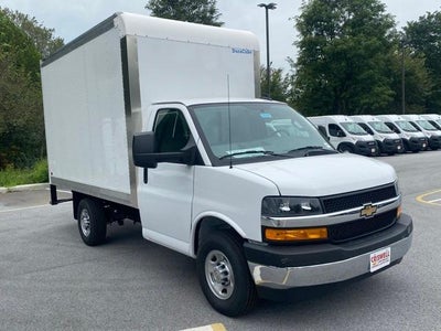 2025 Chevrolet Express Cutaway 3500 Base