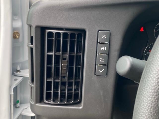 2025 Chevrolet Express Cutaway 3500 Base