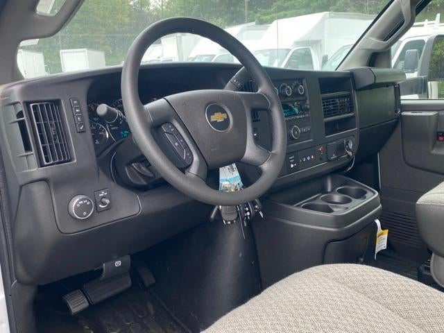 2025 Chevrolet Express Cutaway 3500 Base