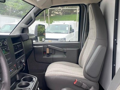 2025 Chevrolet Express Cutaway 3500 Base