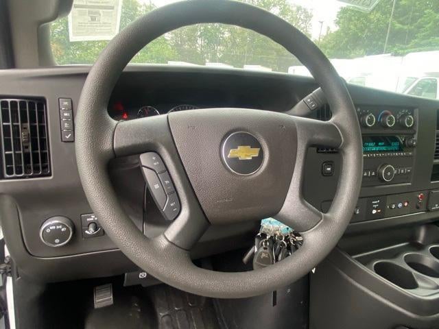 2025 Chevrolet Express Cutaway 3500 Base
