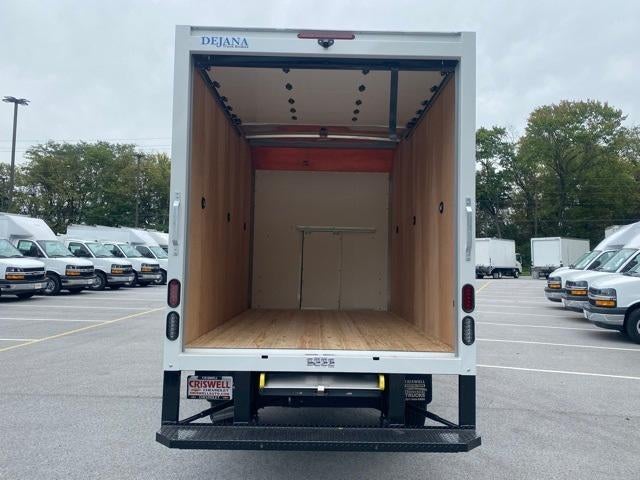 2025 Chevrolet Express Cutaway 3500 Base