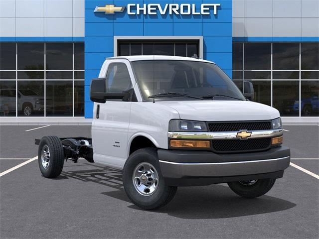 2026 Chevrolet Express Cutaway 3500 Base