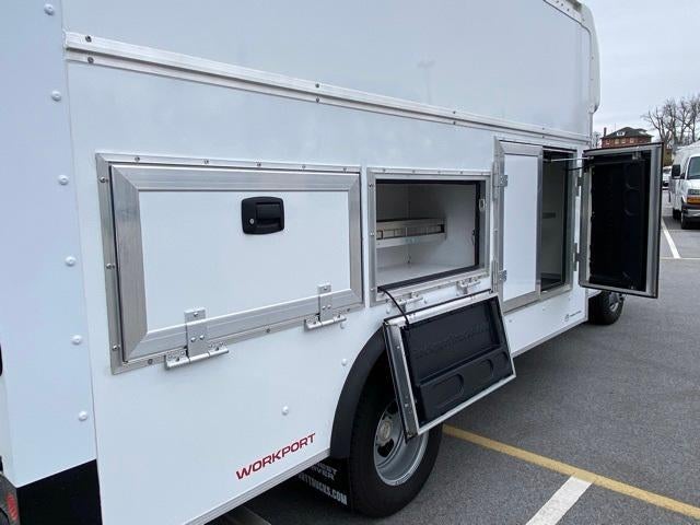 2025 Chevrolet Express Cutaway 3500 Base