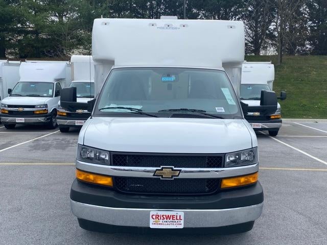 2025 Chevrolet Express Cutaway 3500 Base