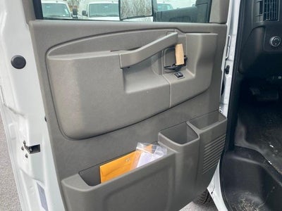 2025 Chevrolet Express Cutaway 3500 Base