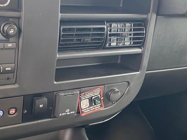 2025 Chevrolet Express Cutaway 3500 Base