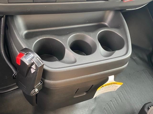 2025 Chevrolet Express Cutaway 3500 Base