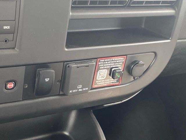 2025 Chevrolet Express Cutaway 4500 Base