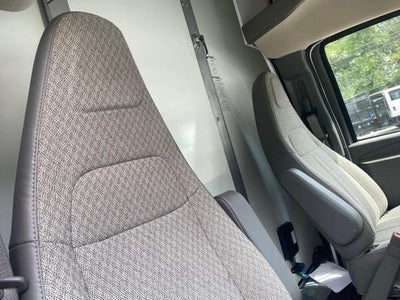 2025 Chevrolet Express Cutaway 4500 Base