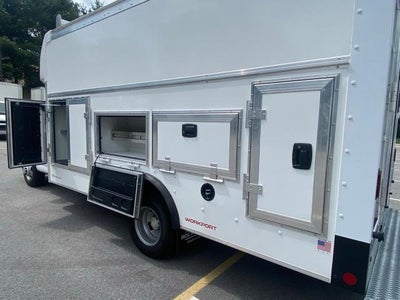 2025 Chevrolet Express Cutaway 4500 Base