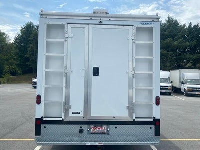 2025 Chevrolet Express Cutaway 4500 Base