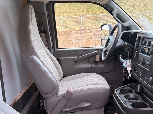 2026 Chevrolet Express Cutaway 4500 Base