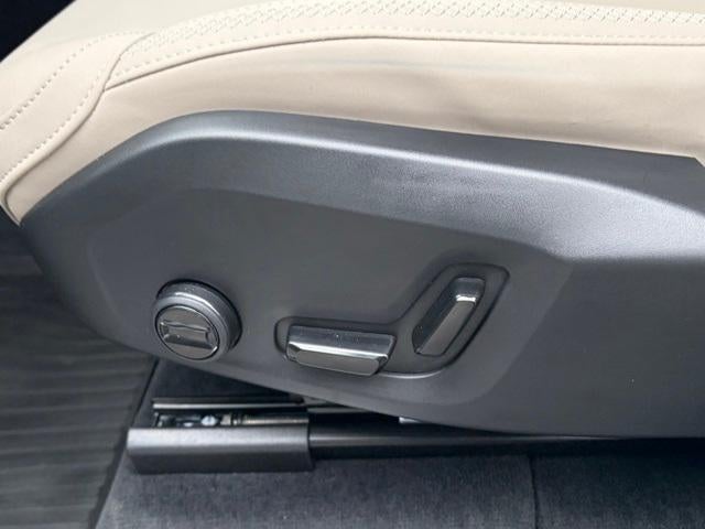 2026 Volvo XC90 Core