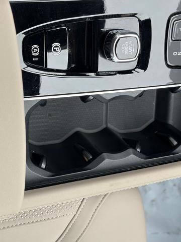 2026 Volvo XC90 Core