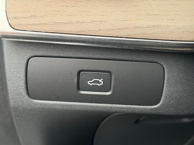 2026 Volvo XC90 Core