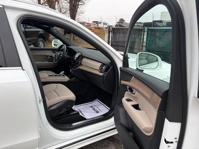 2026 Volvo XC90 Core